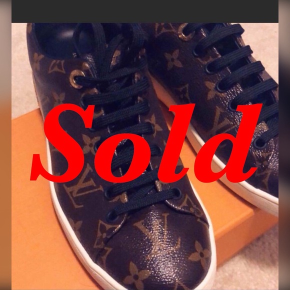 Louis Vuitton Shoes - Authentic Louis Vuitton frontrow sneakers